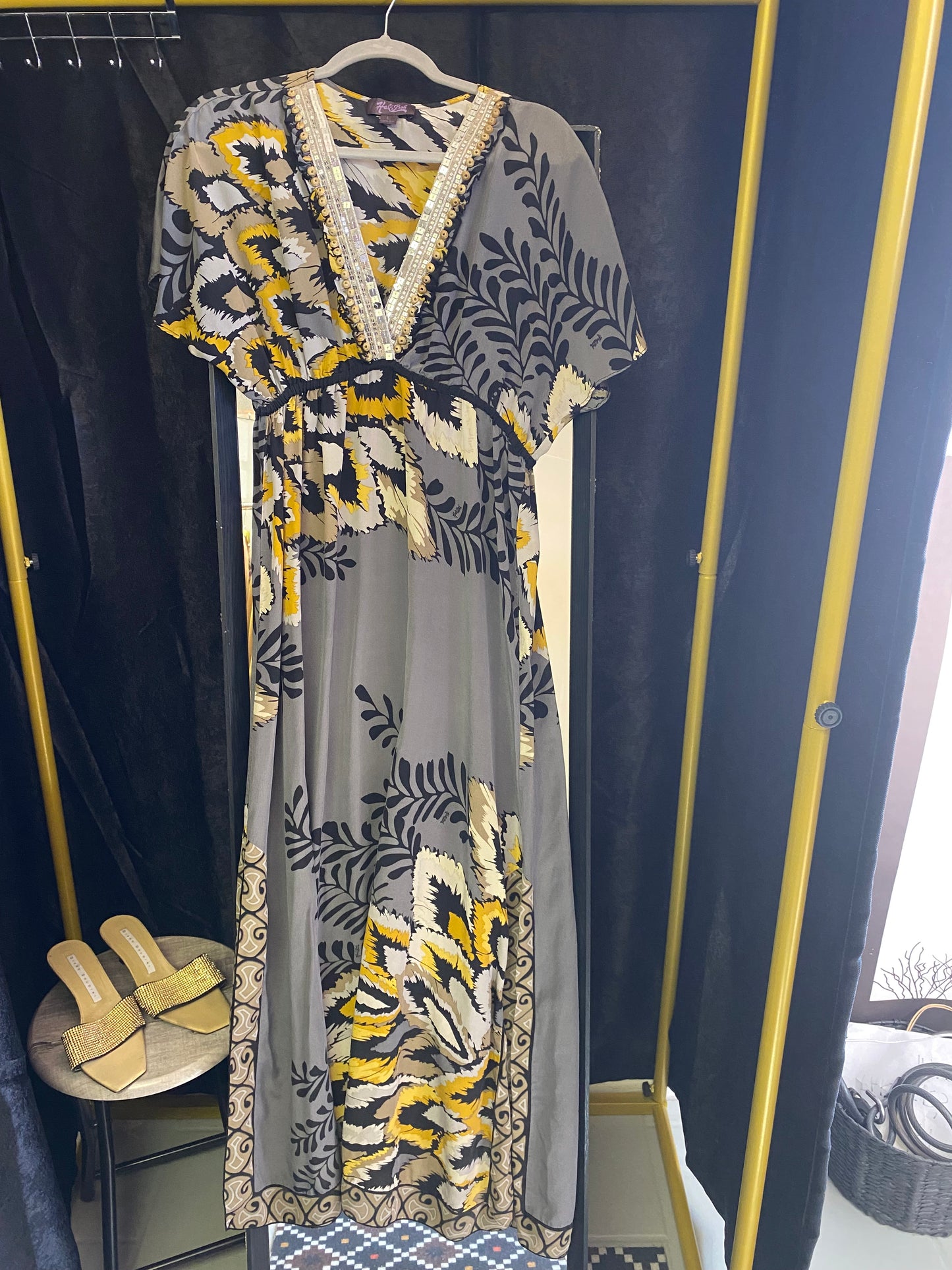 Long short sleeve silky flowing dress size medium