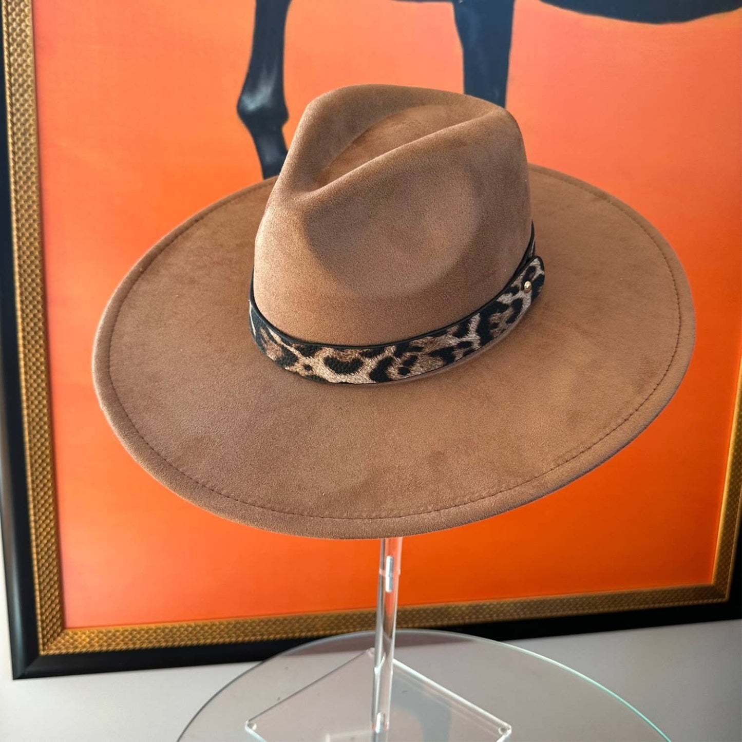 Classic Wide Brim Suede Hat W/ Leopard Leather Belt: Peach / ONE SIZE