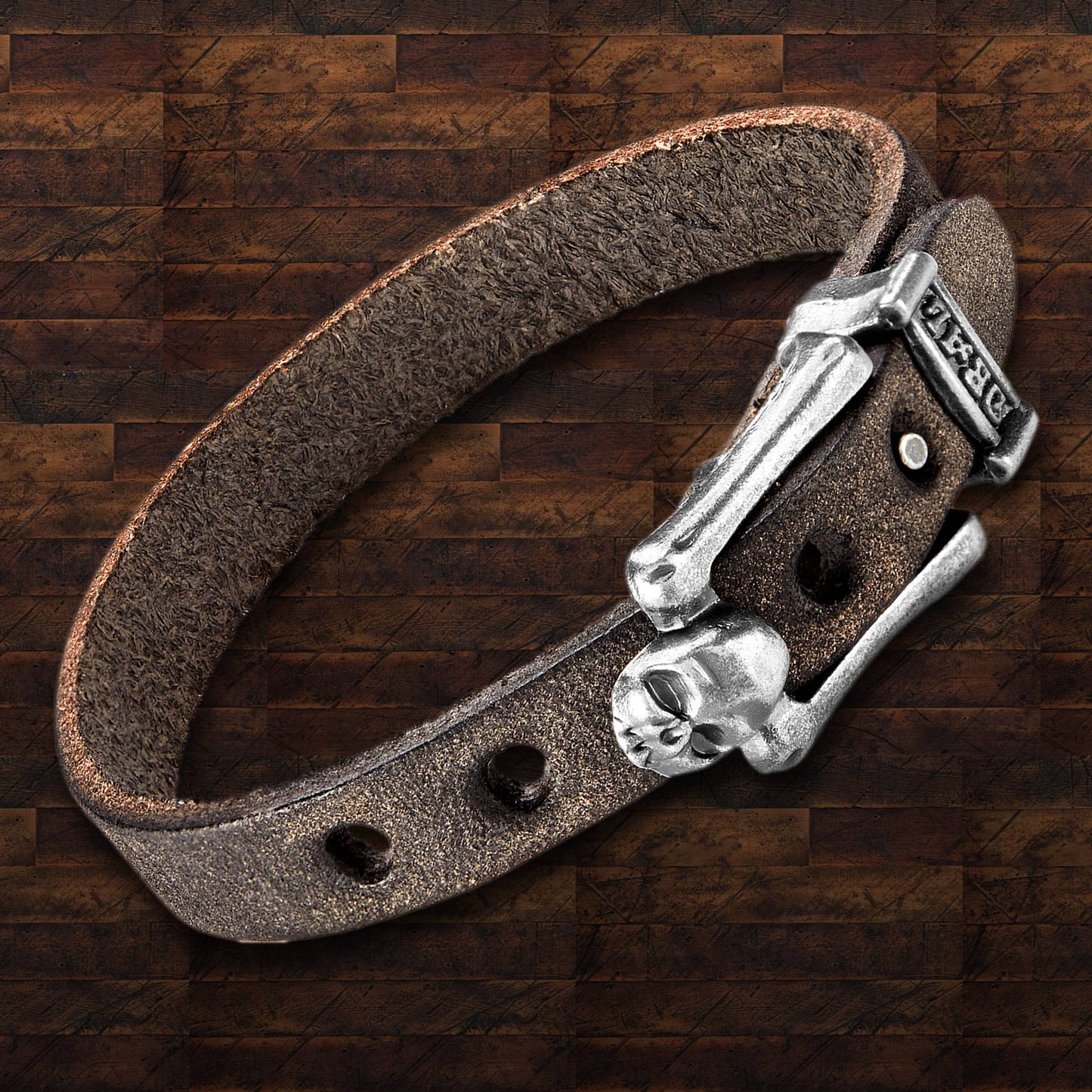 Men's Leather Skull Buckle Bracelet: Red