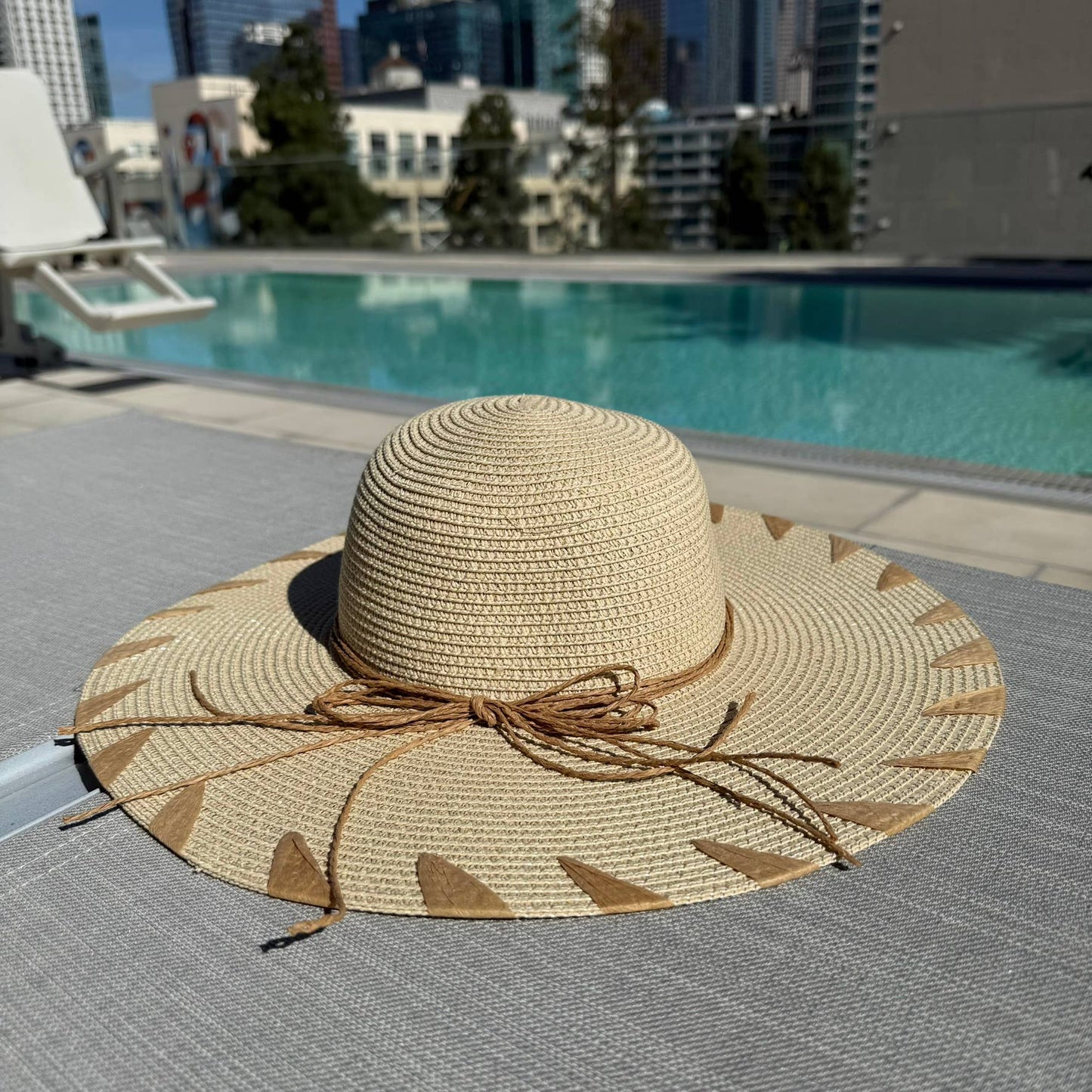 Boho Frayed Edge Straw Sun Hat ā Effortless Summer Chic: Natural