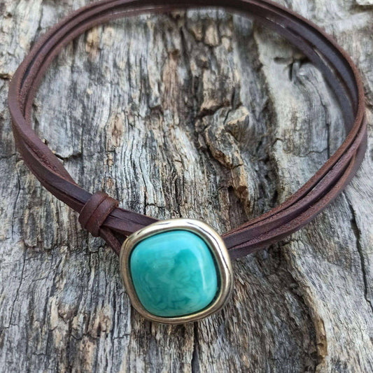 Bohemian Turquoise Alloy Leather Rope Pendant Necklace: Turquoise