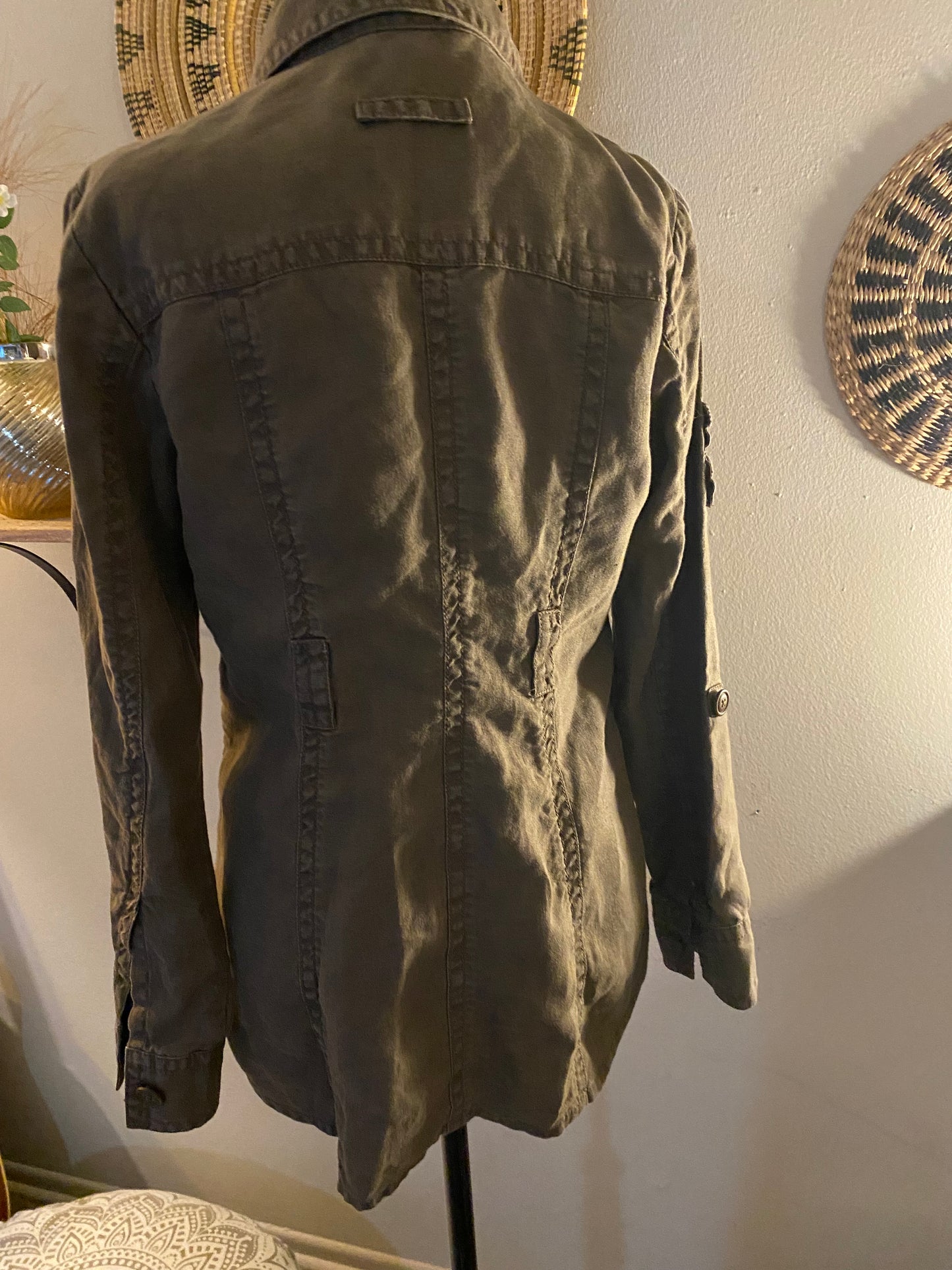 Great fit khaki lite weight jacket