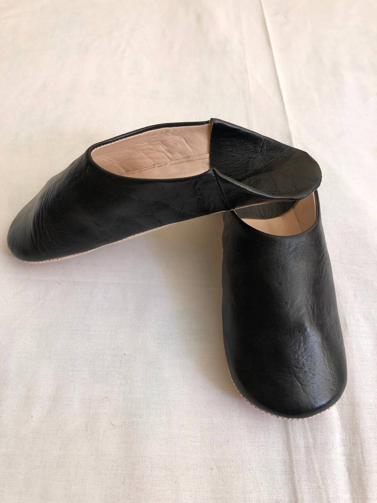Womens Moroccan Leather Babouche Slippers: Fuchsia / UK 7.5 / US 9