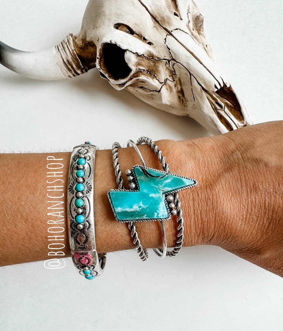 Western Navajo Style Stone Bracelet: ROUND
