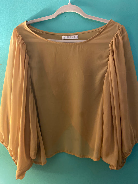 Porter pot mustard flowing open back blouse
