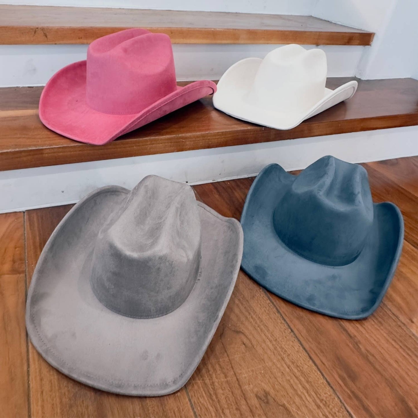 VEGAN SUEDE CATTLEMAN COWBOY HAT: Lt Brown / ONE SIZE