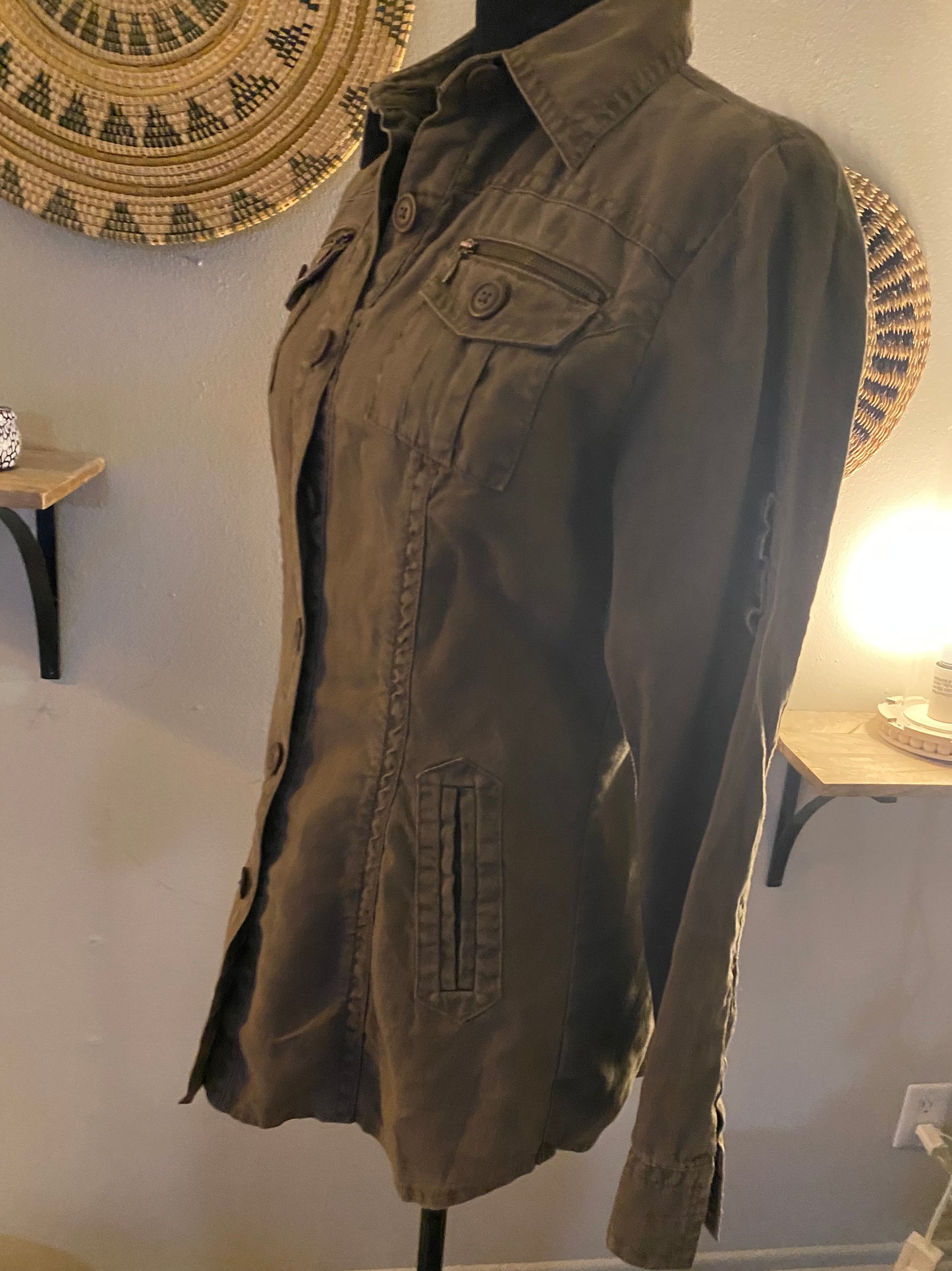 Great fit khaki lite weight jacket