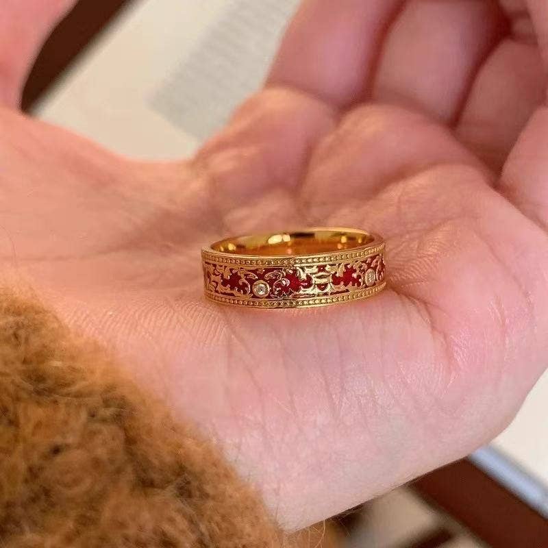 Vintage-Inspired Statement Ring: Enamel Vintage Ring Gold-Tone / Adjustable