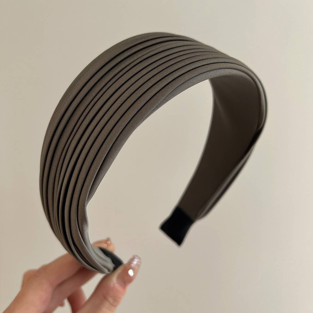 Minimalist Pleated Fabric Wide Hair Headbands: Black