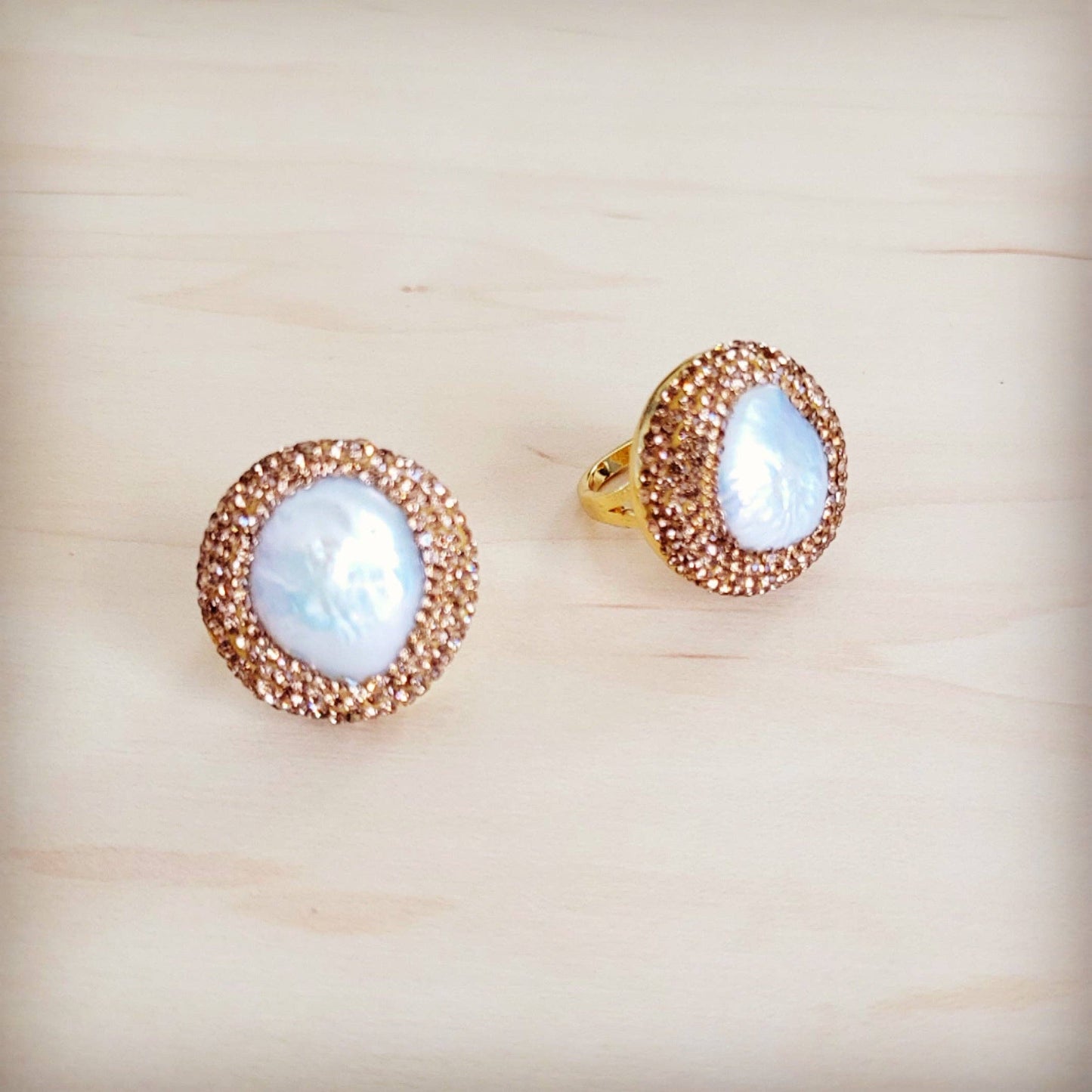 Gilded Aurora Pearl Ring 012kk