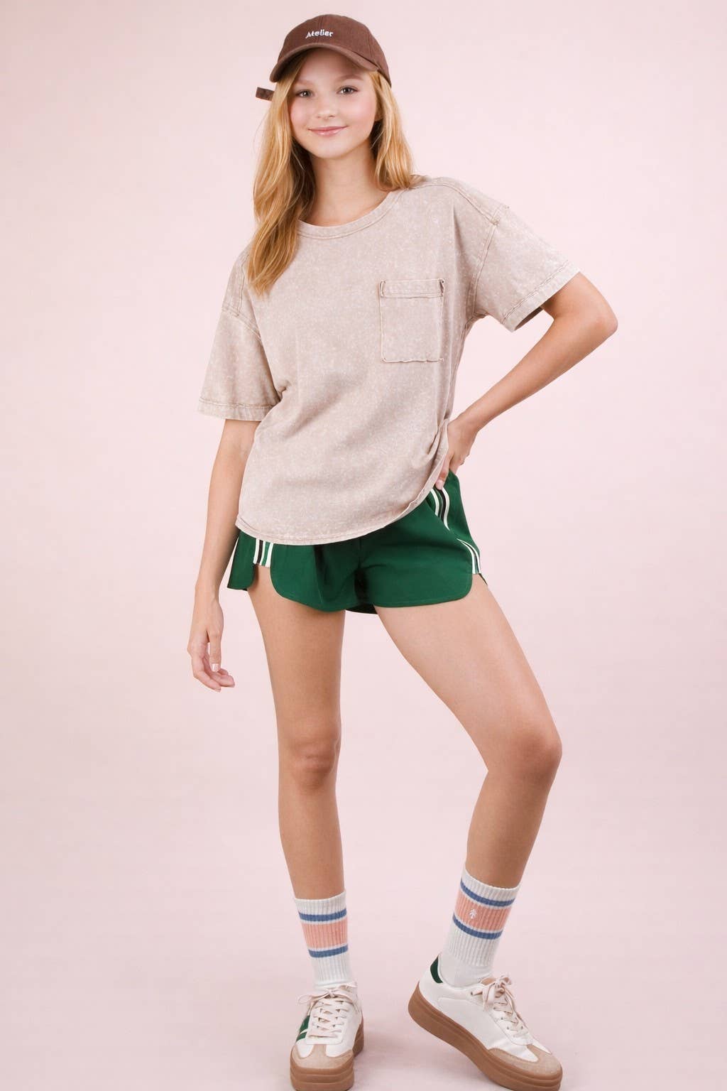 NP70720-Striped Trim Detail Activewear Shorts: KELLY GREEN / S-M-L/2-2-2