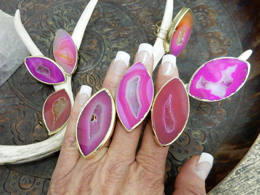 Crystal Agate Ring with Electroplated 24k Gold Edges: PURPLE