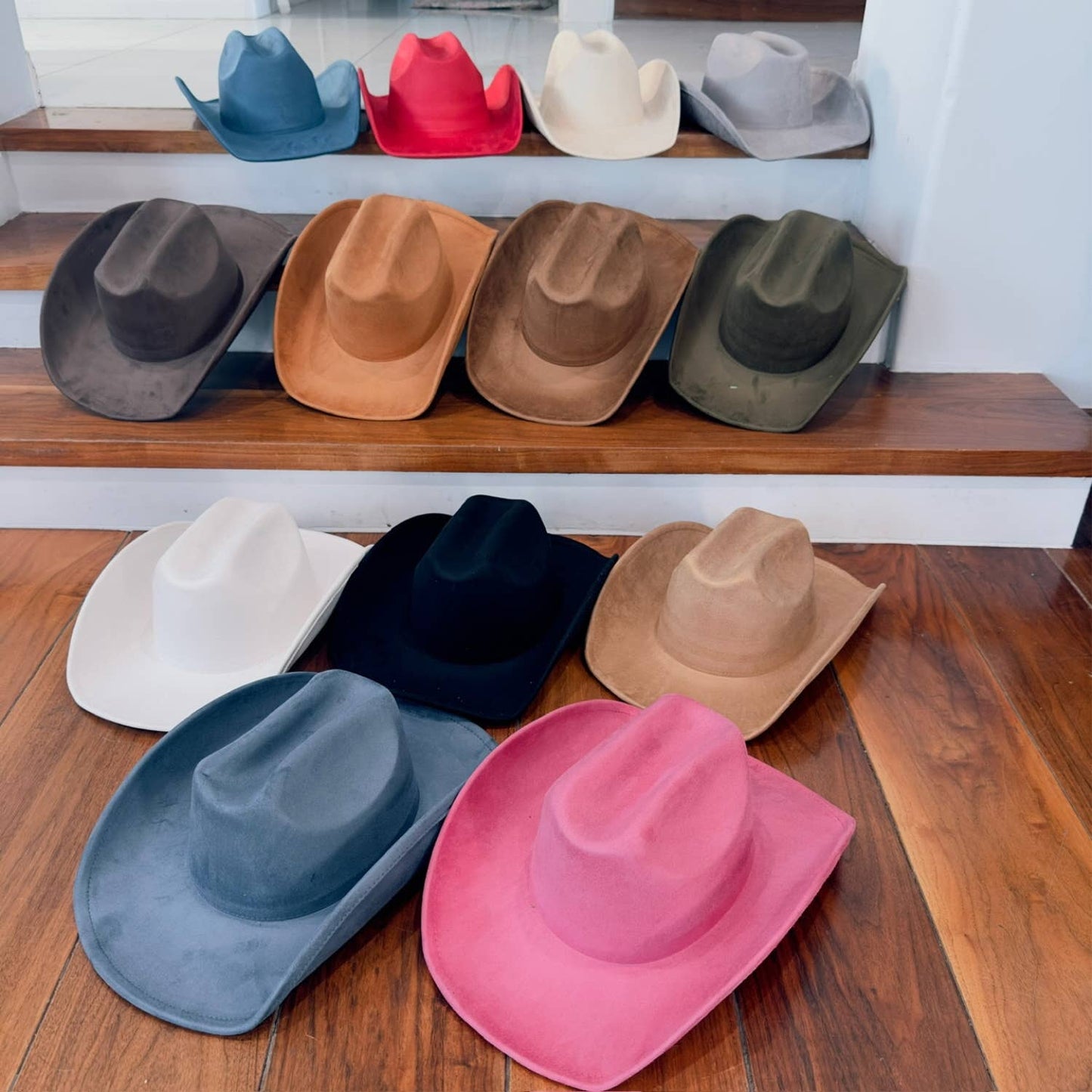 VEGAN SUEDE CATTLEMAN COWBOY HAT: BLACK / ONE SIZE