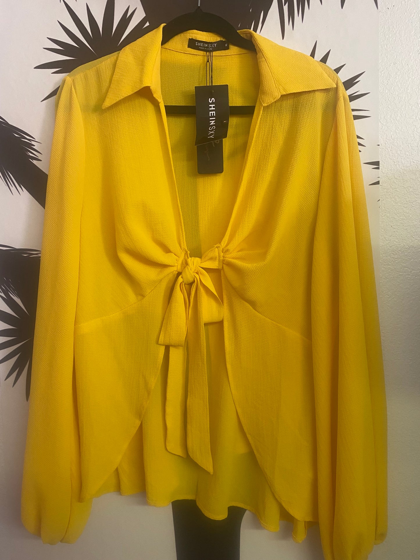Yellow tie top