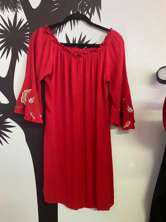 Red flower top