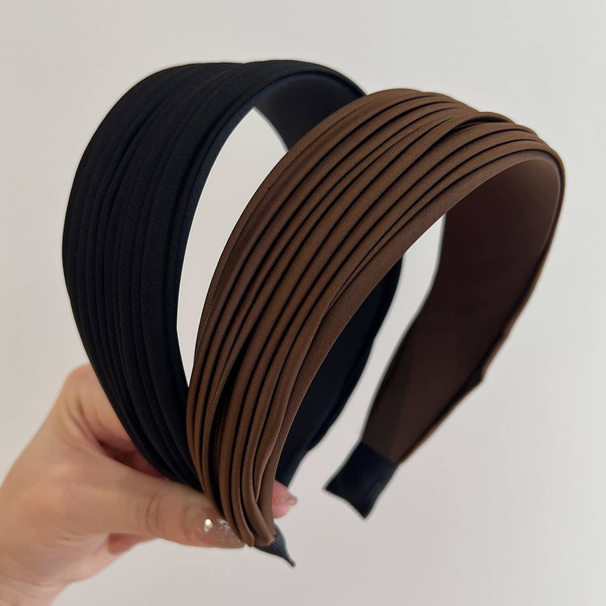 Minimalist Pleated Fabric Wide Hair Headbands: Black