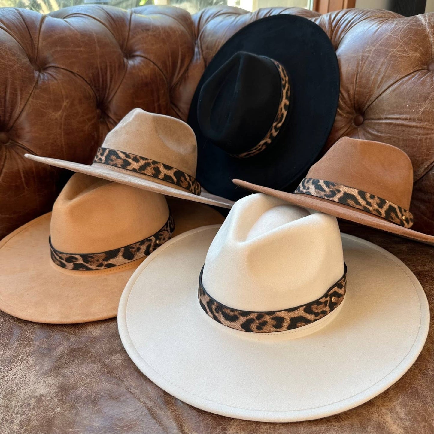 Classic Wide Brim Suede Hat W/ Leopard Leather Belt: Peach / ONE SIZE