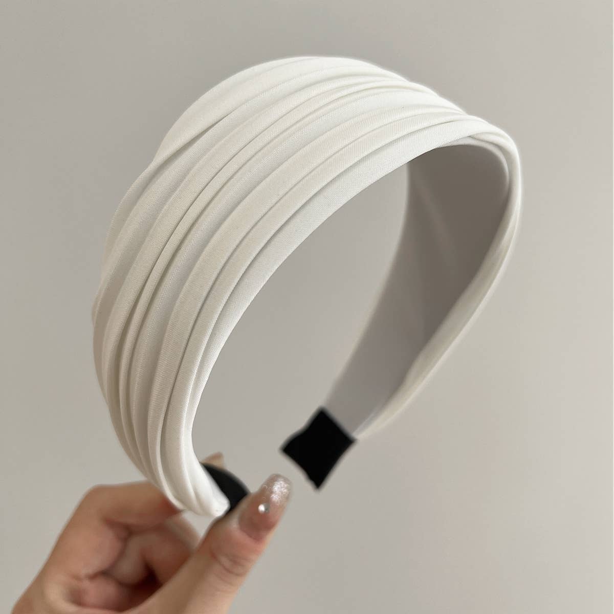 Minimalist Pleated Fabric Wide Hair Headbands: Black