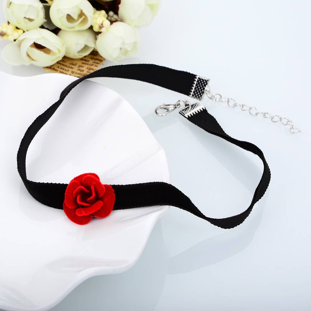 Red Rose Velvet Choker Necklace: Red
