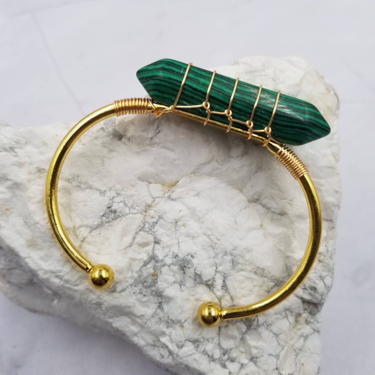 Handmade Wire Crystal Gemstone Bangle Cuff Bracelet: Purple