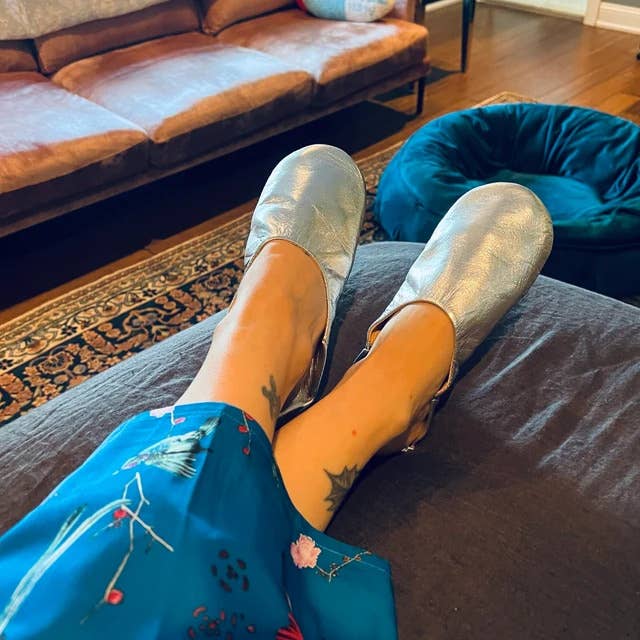 Womens Moroccan Leather Babouche Slippers: Silver / UK 6 / US 7.5