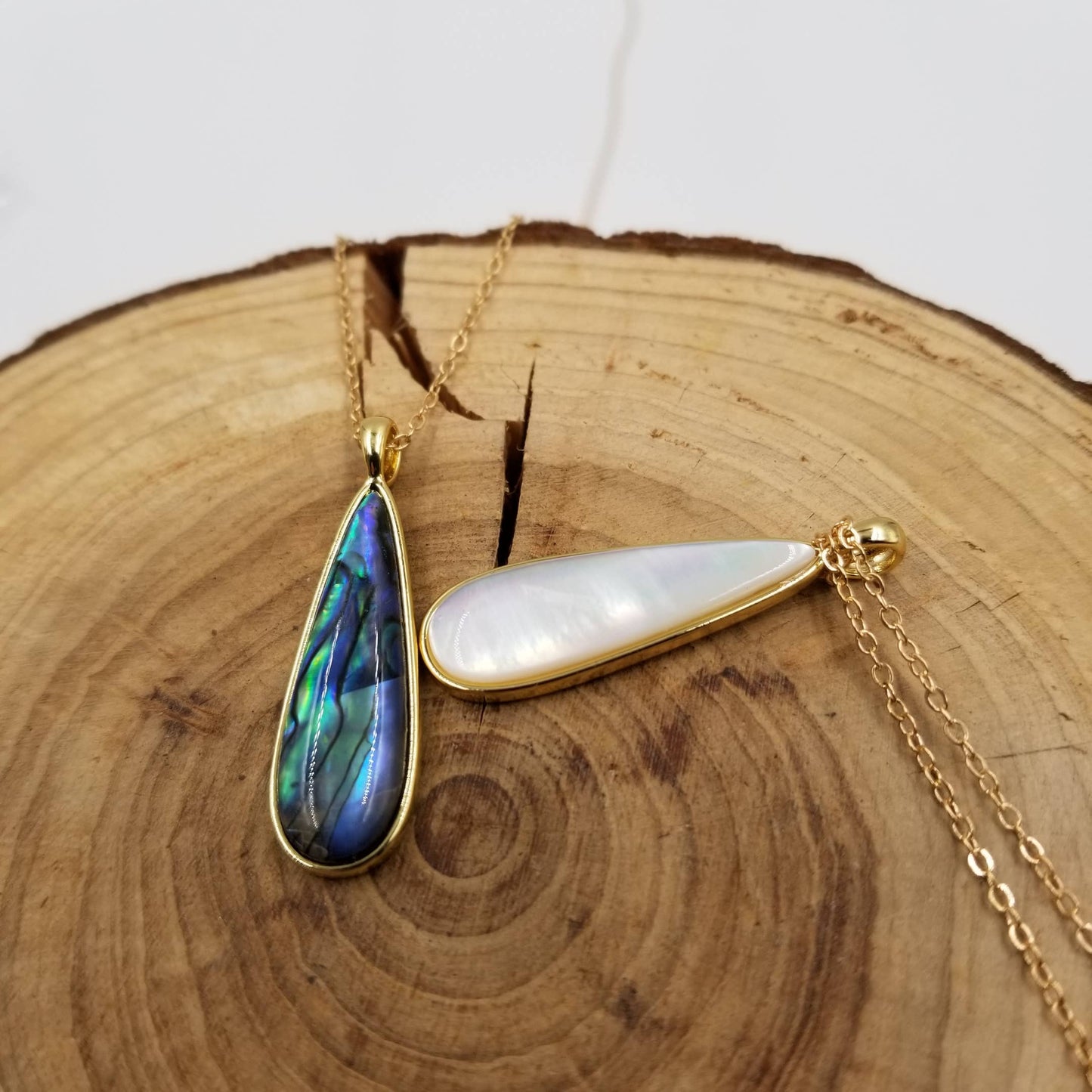 Natural Shell Drop Necklace: Blue