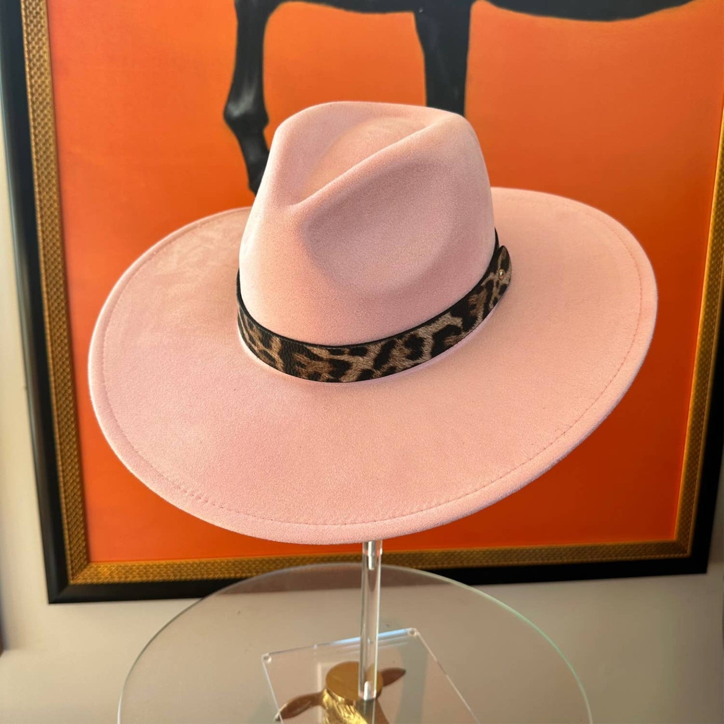 Classic Wide Brim Suede Hat W/ Leopard Leather Belt: Peach / ONE SIZE