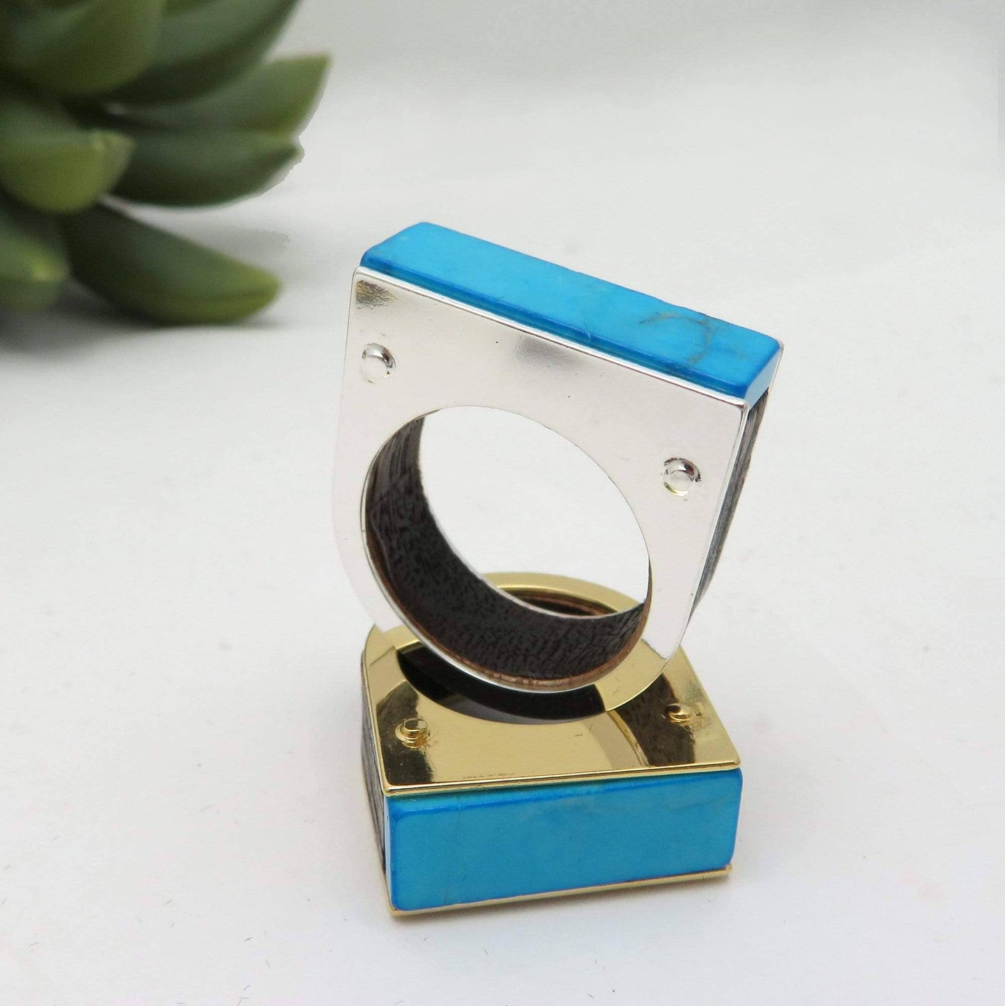 Crystal Stone Ring with Wood and Electroplated Edge: Silver / 8 / Turquoise howlite